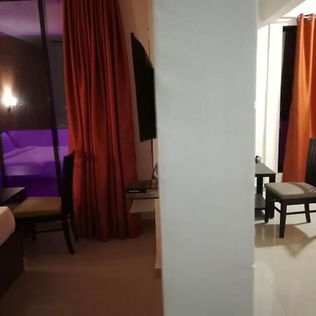 Elite Inn لونافالا المظهر الخارجي الصورة