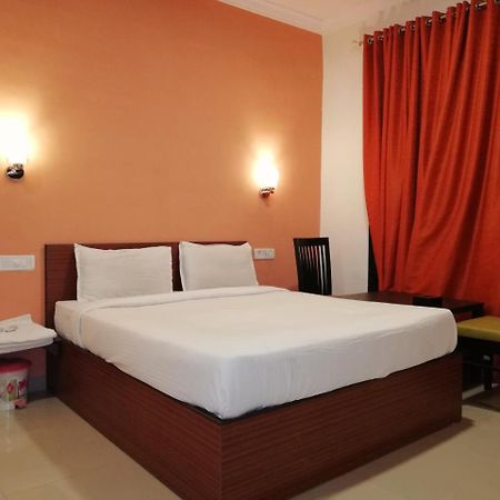 Elite Inn لونافالا المظهر الخارجي الصورة