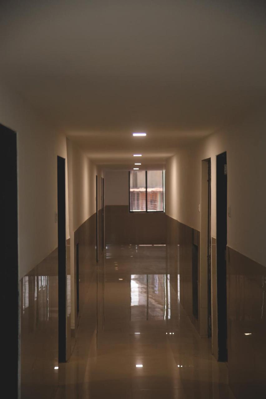 Elite Inn لونافالا المظهر الخارجي الصورة
