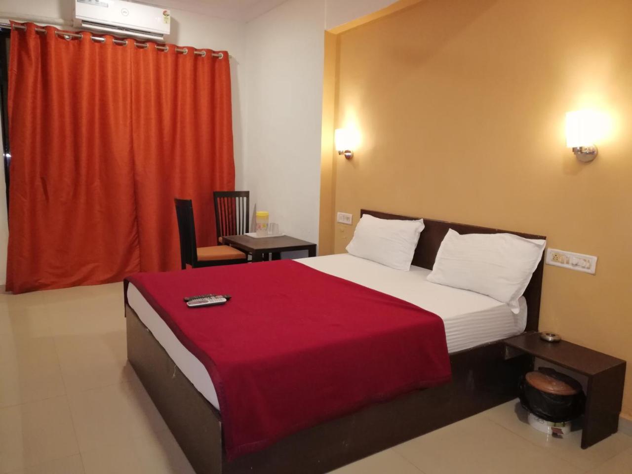 Elite Inn لونافالا المظهر الخارجي الصورة