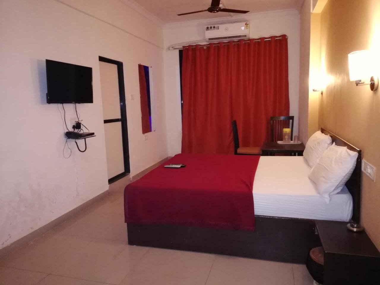 Elite Inn لونافالا المظهر الخارجي الصورة